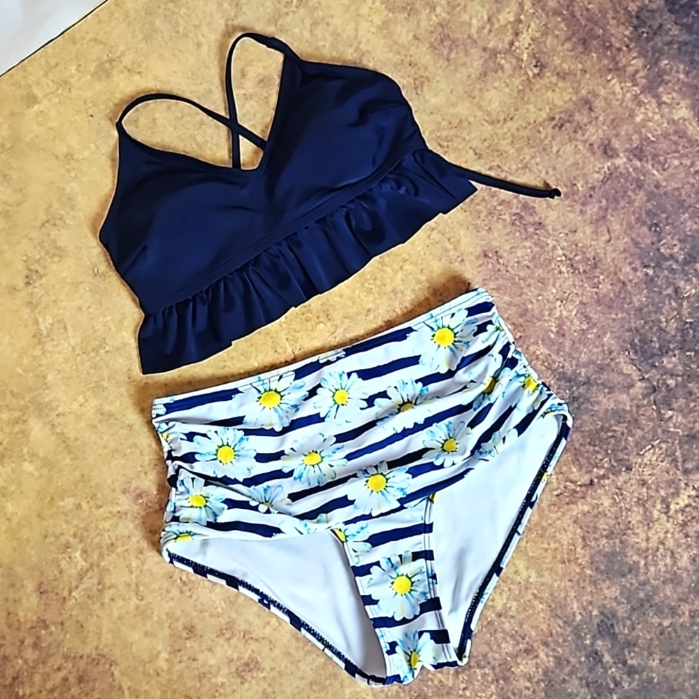 Navy Daisy Two Piece Swimsuit
